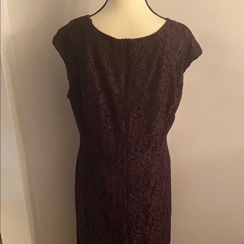Tahari Arthur S Levine special occasions